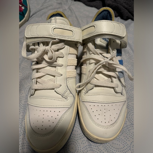 Adidas Forum 84 LOW Cloud White/Altered Blue/Pulse Blue - Picture 1 of 4